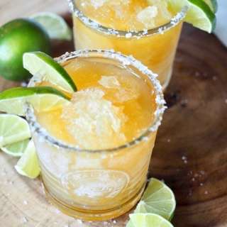 Simple 4 Ingredient Margaritas(Regular or Frozen)