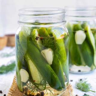 Overnight Refrigerator Dill Pickles