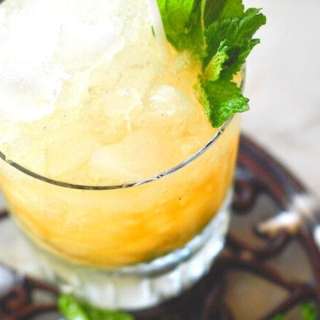 Mint Julep | A Southern Cocktail