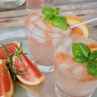 Grapefruit Basil Vodka Smash