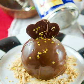 No Bake Chocolate Biscuit Cake
