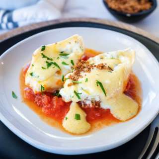 Giant Cheese Stuffed Shells Recipe (Olive Garden)