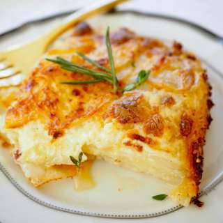 Best Au Gratin Potatoes (Dauphinoise Potatoes)