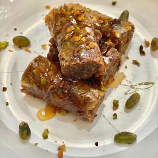 The Easiest Rolled Pistachio Baklava
