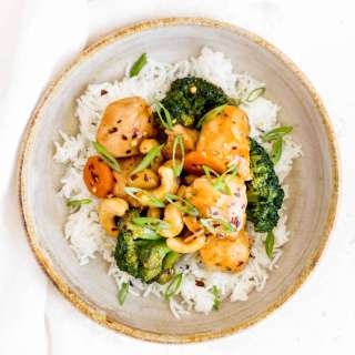 Spicy Cashew Chicken and Vegetables