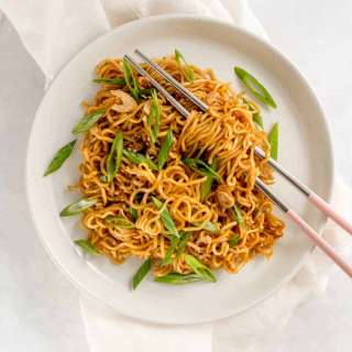 10 Minute Sesame Ramen Noodles