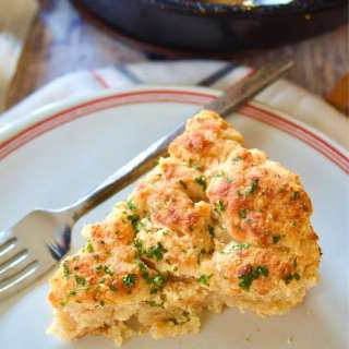Red Lobster Cheddar Biscuits
