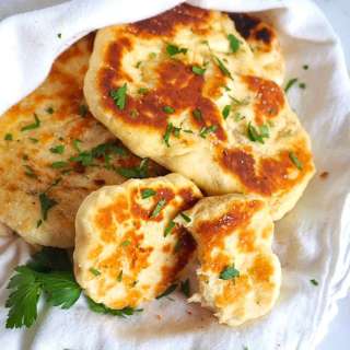 Naan Bread Recipe (Homemade)