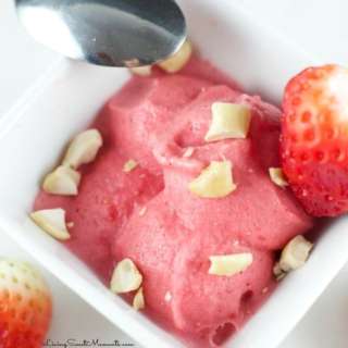Homemade Strawberry Frozen Yogurt Recipe