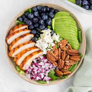 Grilled Chicken Salad with Blueberries