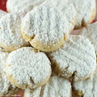 Walnut Snowball Cookies Recipe ( Polvorosas )