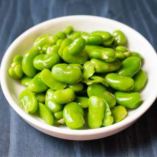 How to blanch and peel fava beans