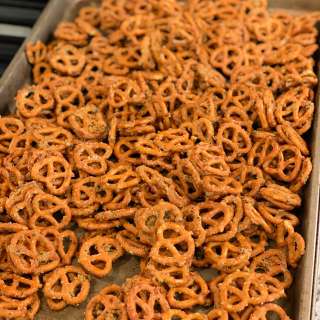 Garlic Ranch Seasoned Pretzels