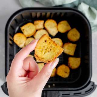Air Fryer Bagel Chips