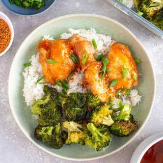Sheet Pan Chicken Thighs and Broccoli with Sriracha Glaze