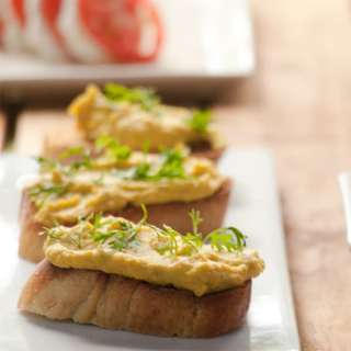 Spicy Avocado Crostini Appetizer