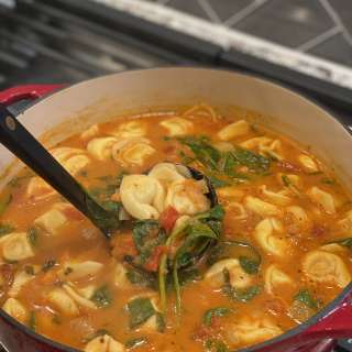 Tomato Basil Tortellini Soup