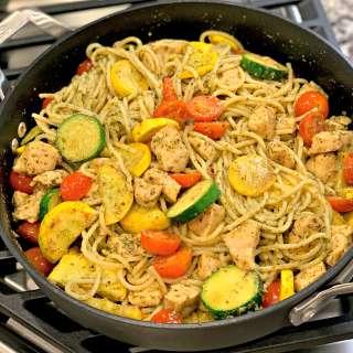 Mediterranean Pesto Pasta