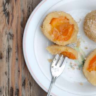 Marillenknödel Recipe (Apricot Dumplings)