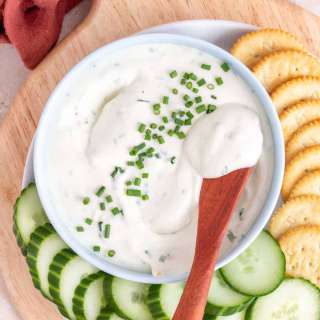 Cottage Cheese with Chives and Roasted Garlic