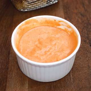 Spicy Sriracha Mayo Dipping Sauce Recipe
