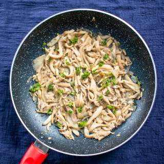 White Wine Sauteed Oyster Mushrooms Recipe