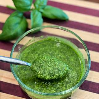 Homemade Pesto Sauce
