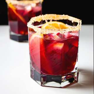 Thanksgiving Sangria with Fresh Fruits