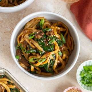 Black Pepper Udon with Beef