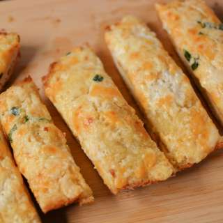 Cheesy Garlic Bread Recipe
