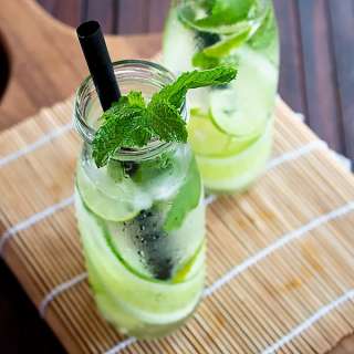 Fresh Lemon Cucumber Mint Water