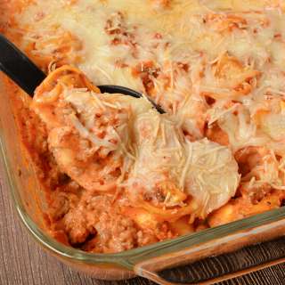 Easy Creamy Baked Tortellini