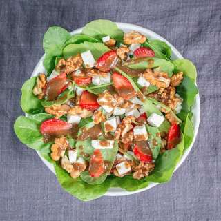Balsamic Spinach Strawberry Feta Salad with Walnuts