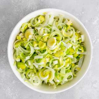 How to Cut and Clean Leeks