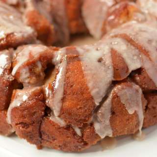 Easy Pumpkin Spice Monkey Bread