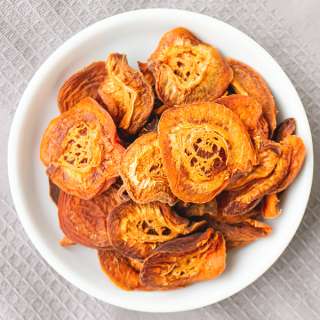 Dehydrated Apricots in the Dehydrator