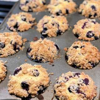 Blueberry Muffins with Streusel Topping