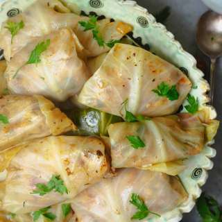 Lahana Sarma (Vegetarian Turkish Cabbage Rolls)
