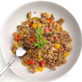 One Pan Ground Beef and Vegetables Recipe