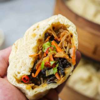 Perfect bánh bao chay (Vegan Steamed Buns)