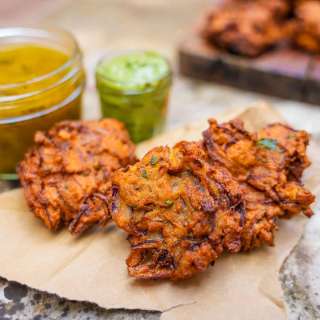Easy Kanda Bhaji (gluten-free and vegan onion bhaji recipe)