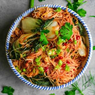 Bihun Goreng (Indonesian Stir Fried Rice Vermicelli)