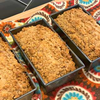 Cinnamon Crumble Banana Bread Recipe