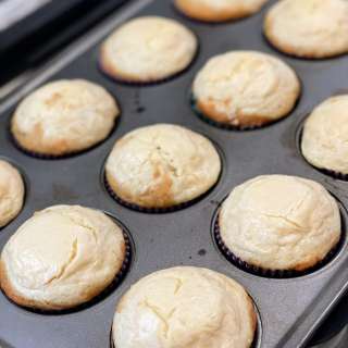 Banana Cream Cheese Muffins