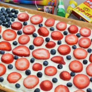 Red, White, and Blue Easy Fruit Pizza