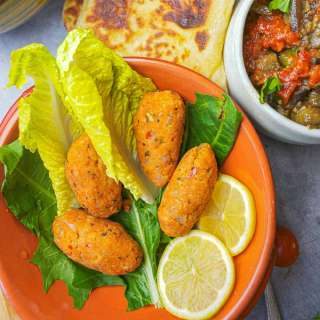 Mercimek Kofte (Turkish bulgur and lentil meatballs)