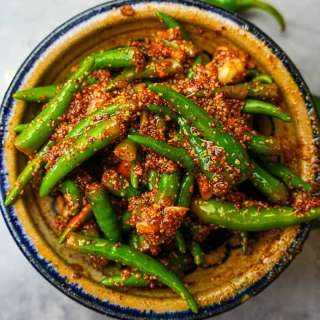 Hari mirch ka achar (Indian green chili pickle)
