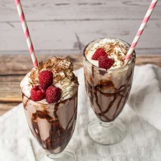 Creamy Chocolate Raspberry Milkshakes