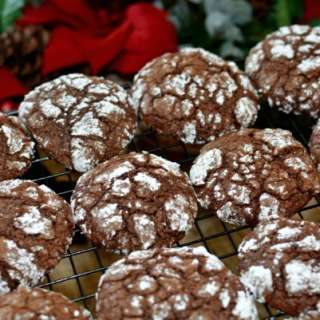 Chocolate Crinkle Cookies Recipe