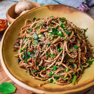 Mi Xao Xi Dau (vegan Vietnamese stir fry noodles)